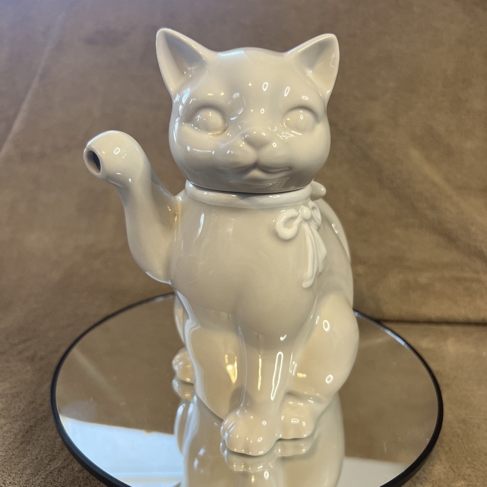 Vintage 70s Crowning Touch Japan‎ Happy Cat Teapot 14 Ounce 6 1/2" Full Sticker